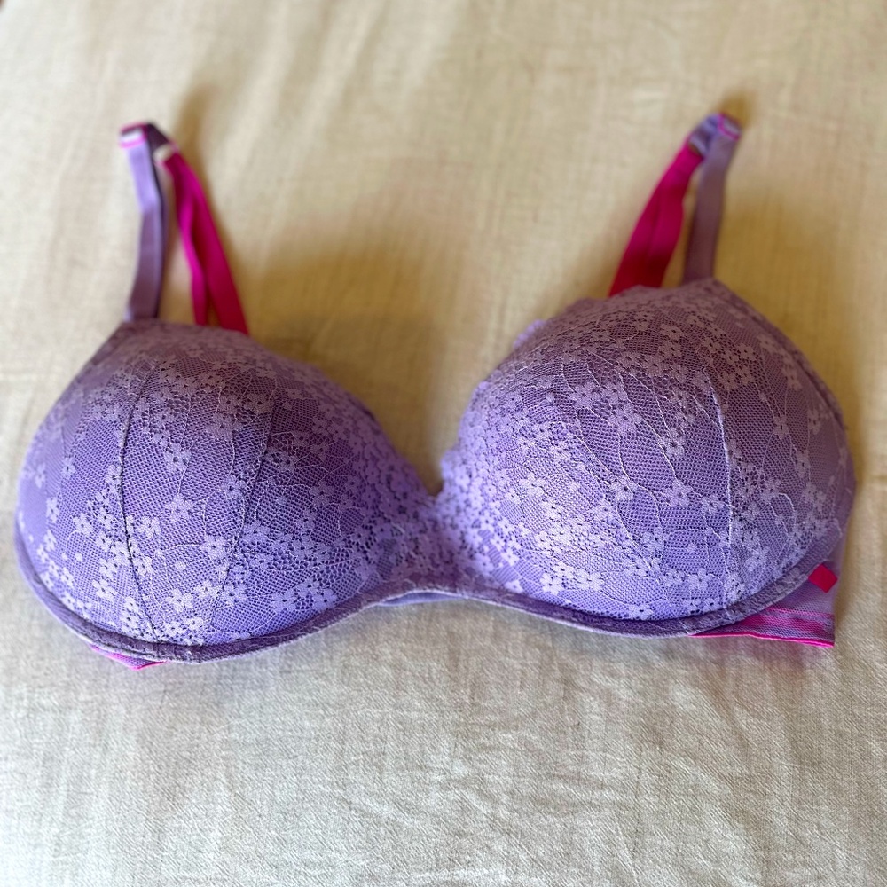 Victoria's Secret Wireless Push Up Bra